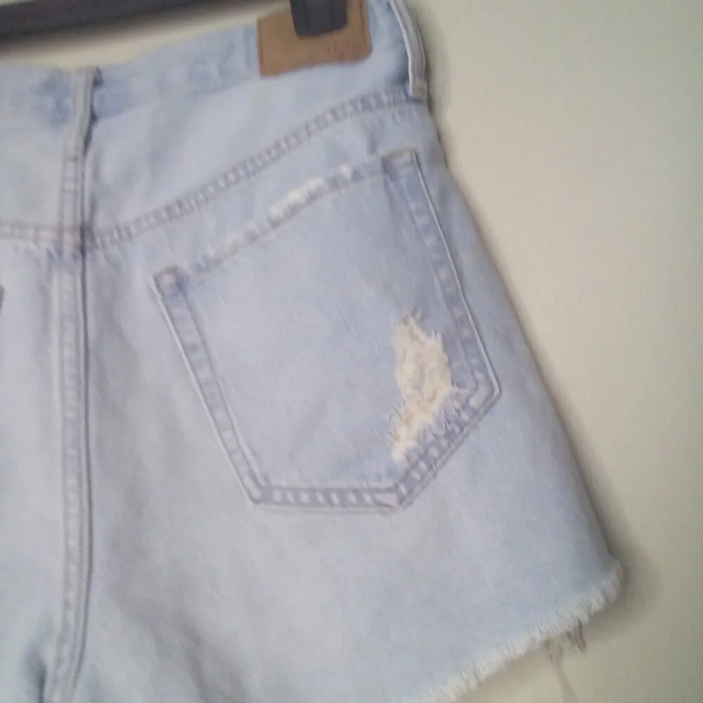 Aeropostale Shorts 6 Women High Rise Cut-Off Button Fly Distressed Raw Hem Blue